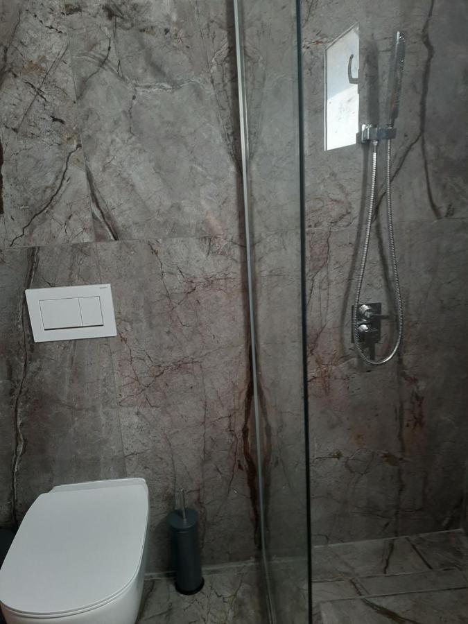 Melanos Fully Renovated Townhouse With Private Pool Apartament